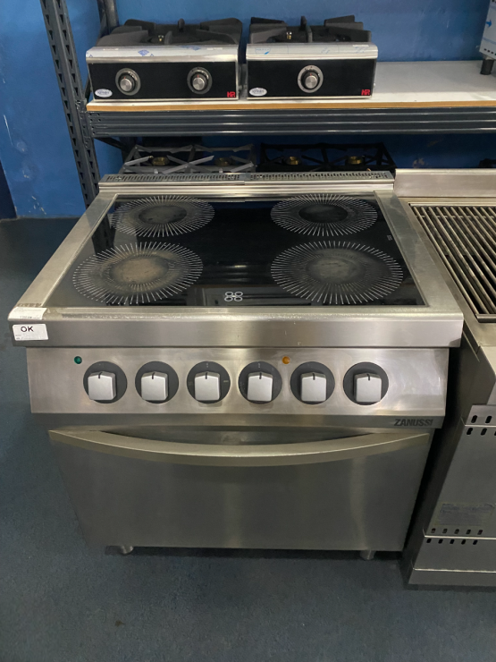 Fogão Vitrocerâmica de 4 Queimadores e Forno - Elétrico - Zanussi - 700